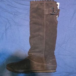 Simple Brrlin Boots
